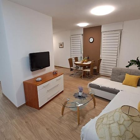 Greenline Pula Apartment Luaran gambar